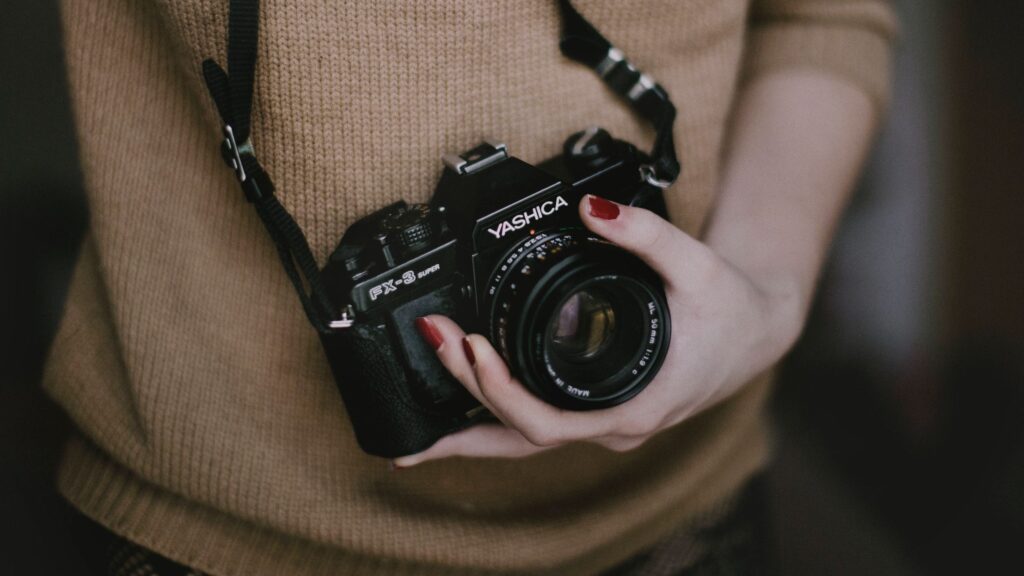 how to get your brides to share about you on social media